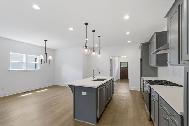 2200 Sadler Ave, Nashville, TN 37210