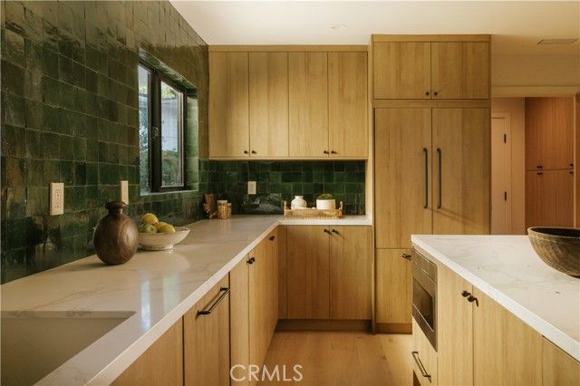 5557 Franrivers Avenue, Woodland Hills (los Angeles), CA 91367