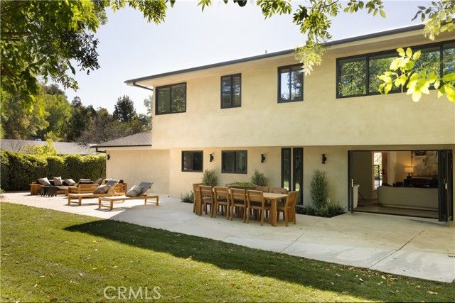 5557 Franrivers Avenue, Woodland Hills (los Angeles), CA 91367