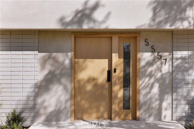 5557 Franrivers Avenue, Woodland Hills (los Angeles), CA 91367