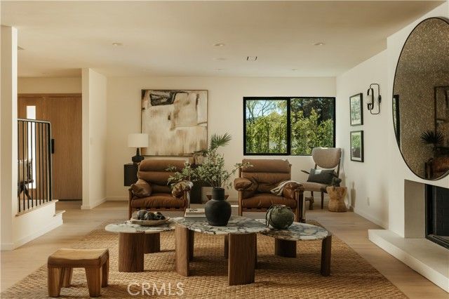 5557 Franrivers Avenue, Woodland Hills (los Angeles), CA 91367