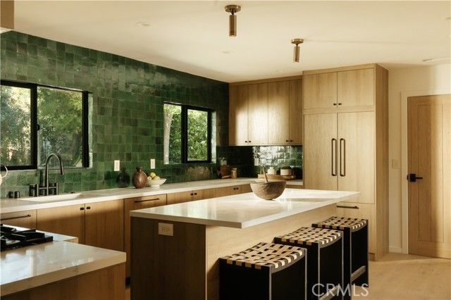 5557 Franrivers Avenue, Woodland Hills (los Angeles), CA 91367