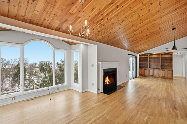 22 Skyline Drive, Portage, IN 46368