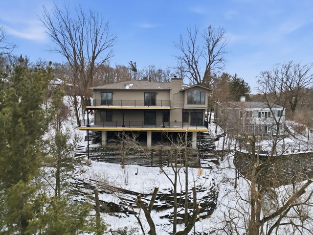 22 Skyline Drive, Portage, IN 46368