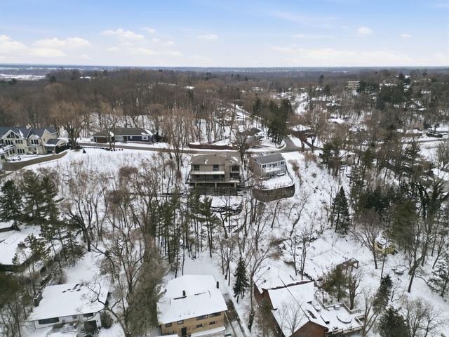 22 Skyline Drive, Portage, IN 46368