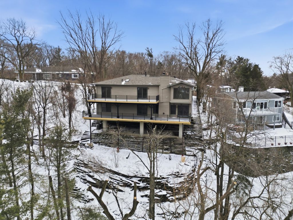 22 Skyline Drive, Portage, IN 46368