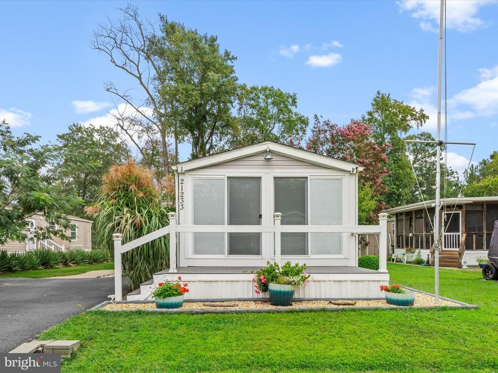 21233 N ST, Rehoboth Beach, DE 19971