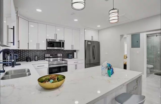 1701 Jefferson Street, Hollywood, FL 33020