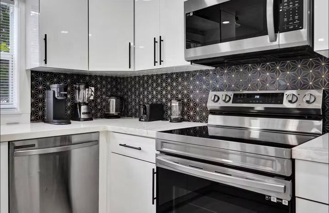 1701 Jefferson Street, Hollywood, FL 33020