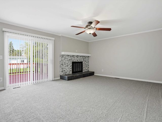 1405 Shaker Drive, Troy, MI 48083