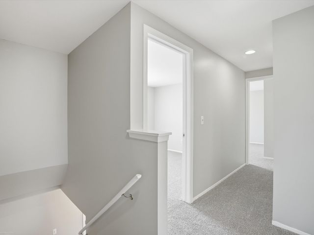 1405 Shaker Drive, Troy, MI 48083