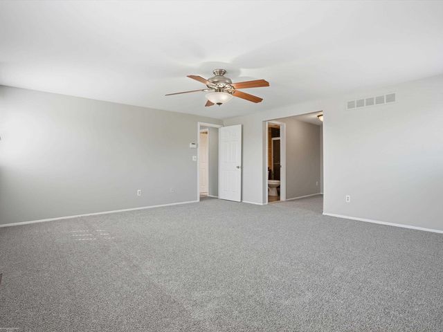 1405 Shaker Drive, Troy, MI 48083