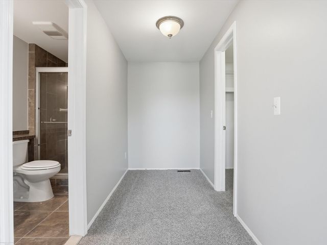 1405 Shaker Drive, Troy, MI 48083