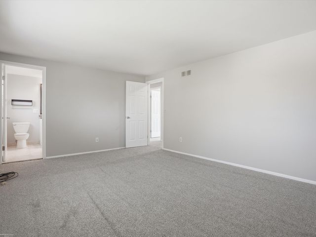 1405 Shaker Drive, Troy, MI 48083