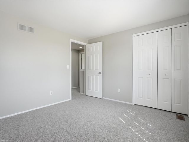 1405 Shaker Drive, Troy, MI 48083