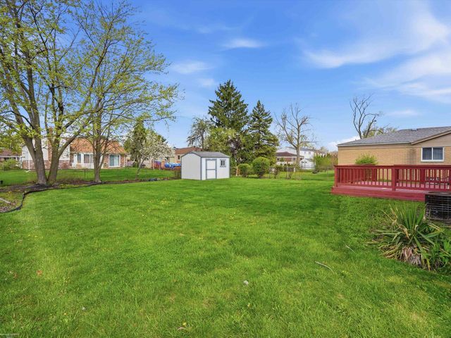 1405 Shaker Drive, Troy, MI 48083