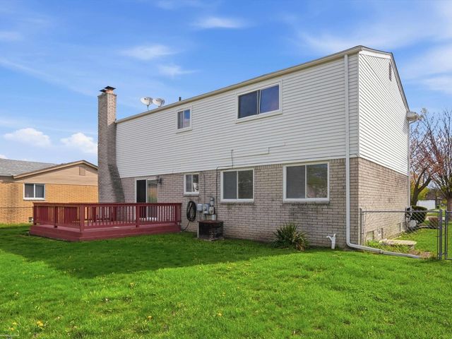 1405 Shaker Drive, Troy, MI 48083