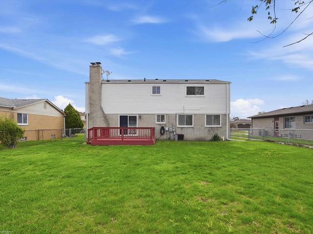 1405 Shaker Drive, Troy, MI 48083
