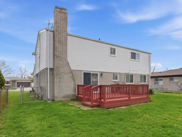 1405 Shaker Drive, Troy, MI 48083