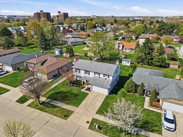 1405 Shaker Drive, Troy, MI 48083