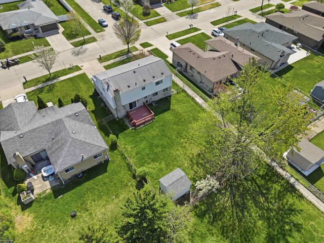 1405 Shaker Drive, Troy, MI 48083