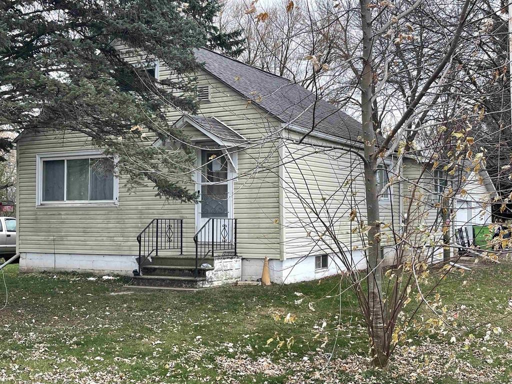 401 2ND STREET, Withee, WI 54498