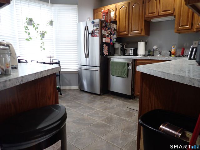 2612 North Avenue A6, Bridgeport, CT 06604