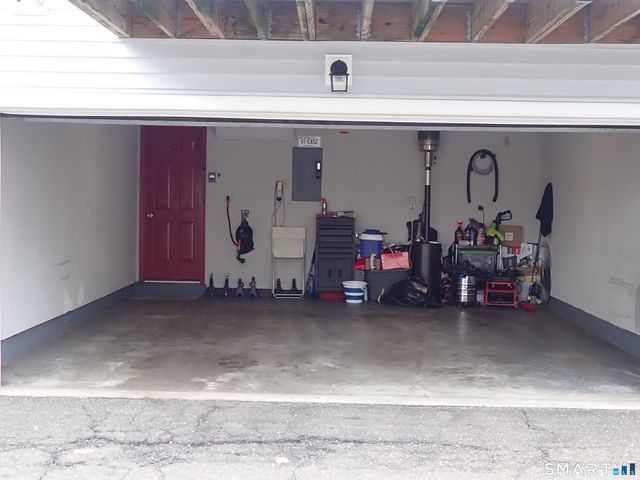 2612 North Avenue A6, Bridgeport, CT 06604
