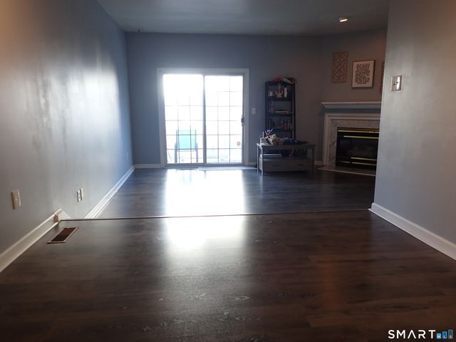 2612 North Avenue A6, Bridgeport, CT 06604