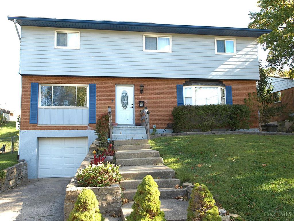 4362 Cloverhill Terrace, Delhi Twp, OH 45238