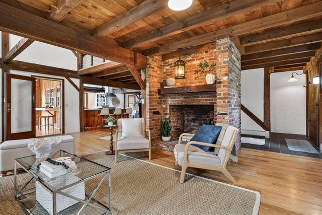 70 Uncle Deane's Rd, Chatham, MA 02659