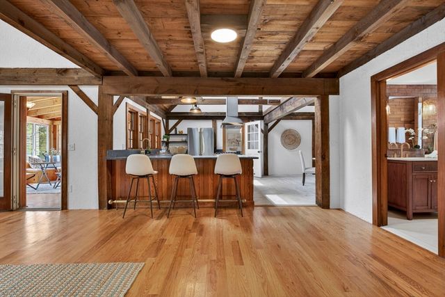 70 Uncle Deane's Rd, Chatham, MA 02659