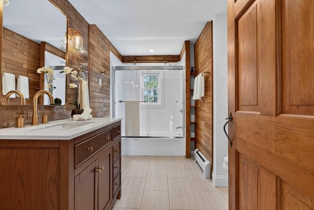 70 Uncle Deane's Rd, Chatham, MA 02659