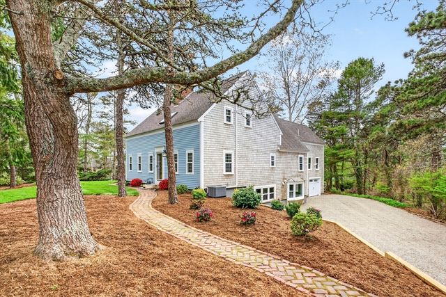 70 Uncle Deane's Rd, Chatham, MA 02659
