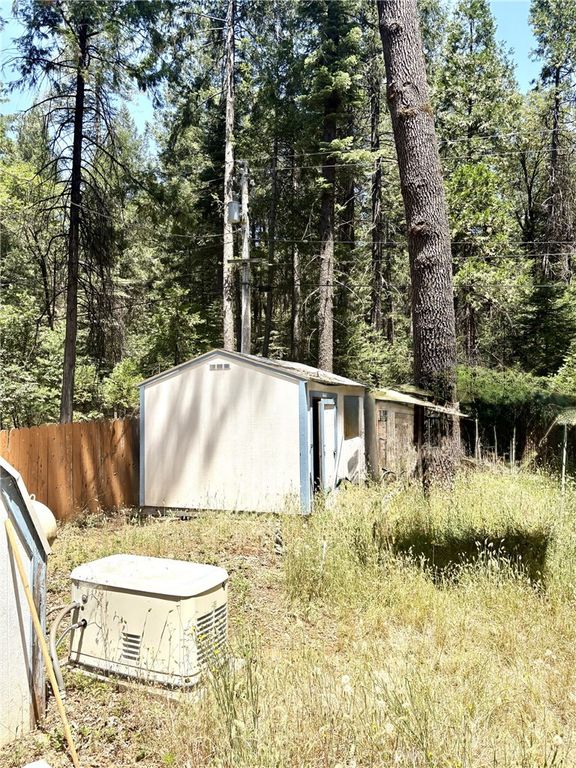 Image 2 of property listing at 15048 Jack Pine, Magalia, CA 95954