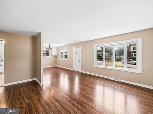 2837 ANZAC AVE, Abington, PA 19001