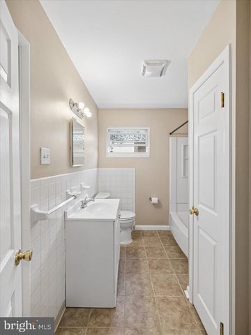 2837 ANZAC AVE, Abington, PA 19001