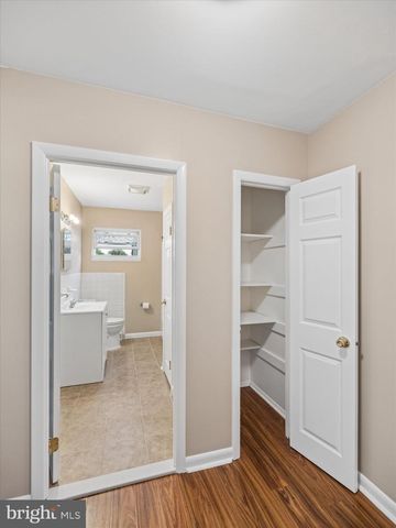 2837 ANZAC AVE, Abington, PA 19001