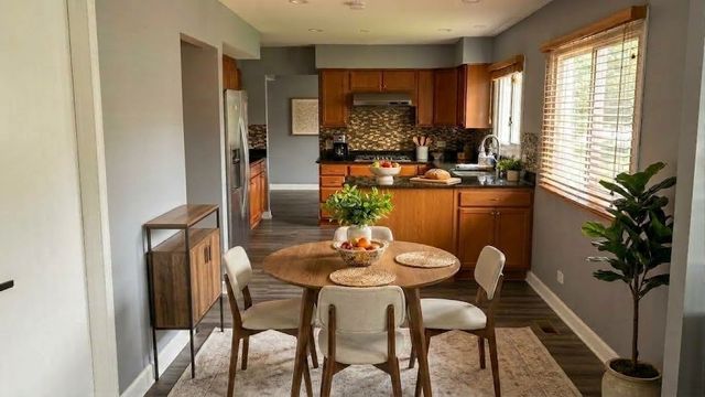 1717 N Waterville Lane, Schaumburg, IL 60194