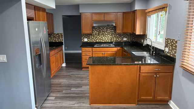 1717 N Waterville Lane, Schaumburg, IL 60194
