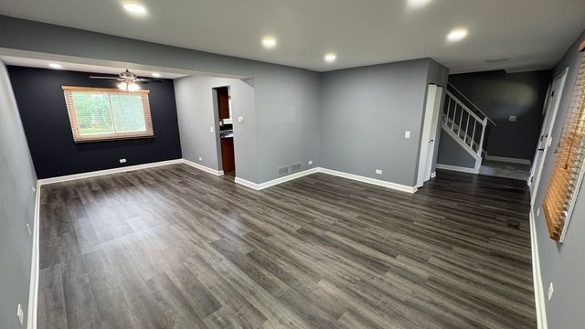 1717 N Waterville Lane, Schaumburg, IL 60194
