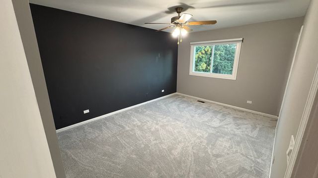1717 N Waterville Lane, Schaumburg, IL 60194
