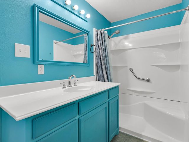 2712 Austin Drive, Granbury, TX 76048