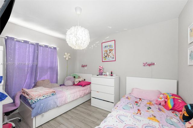 2419 NW 101st St, Miami, FL 33147