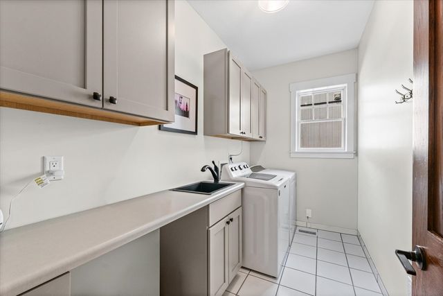 2308 Grange Drive, Urbana, IL 61801