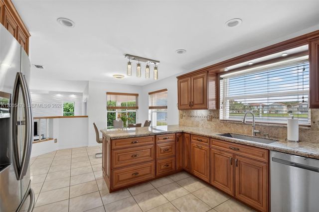 7753 Cedar Hurst Ct, Lake Worth, FL 33467