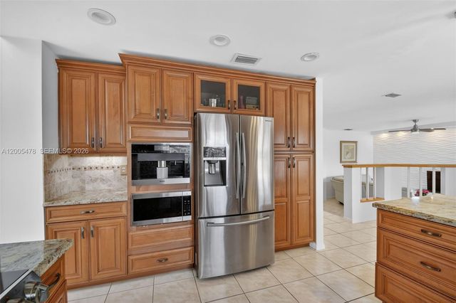 7753 Cedar Hurst Ct, Lake Worth, FL 33467