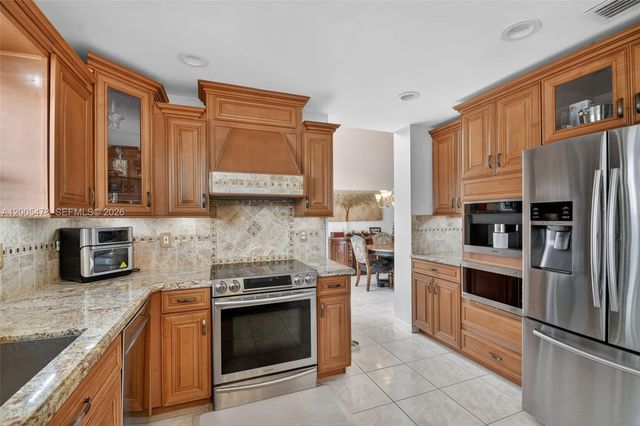 7753 Cedar Hurst Ct, Lake Worth, FL 33467