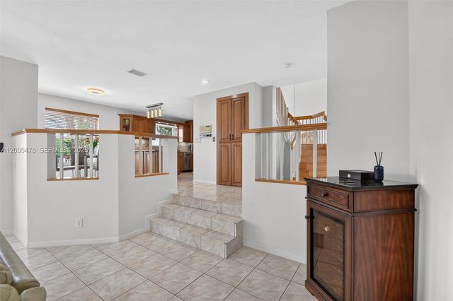 7753 Cedar Hurst Ct, Lake Worth, FL 33467