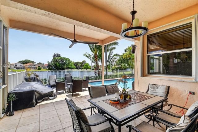 7753 Cedar Hurst Ct, Lake Worth, FL 33467